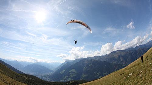 Paragleiten bei Meran